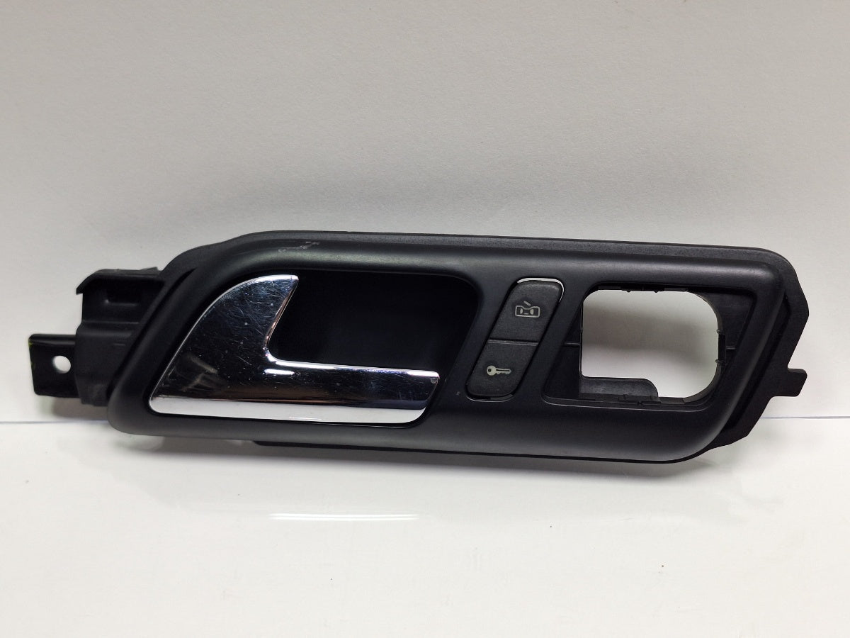 Maner/suport exterior portiera stanga fata VOLKSWAGEN POLO 9N_ 2001 - 2012 1.4 TDI AMF, BAY 6Q1837247G , 6Q1962125