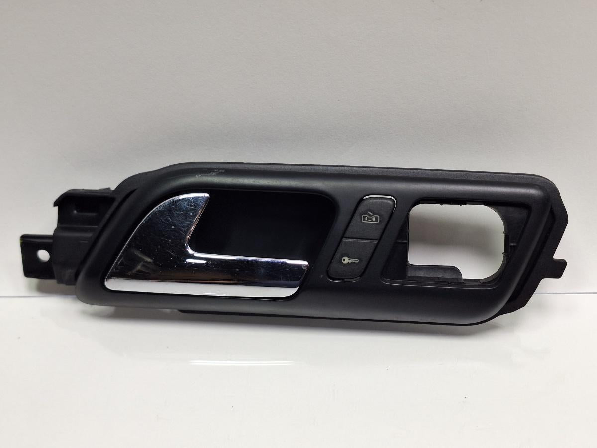 Maner/suport exterior portiera stanga fata VOLKSWAGEN POLO 9N_ 2001 - 2012 1.4 TDI AMF, BAY 6Q1837247G , 6Q1962125