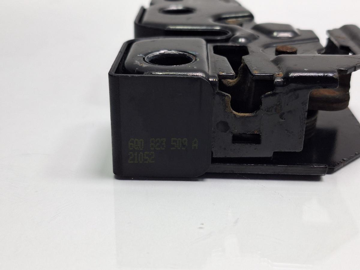 Broasca capota VOLKSWAGEN POLO 9N_ 2001 - 2012 1.4 TDI AMF, BAY 6Q0823509A