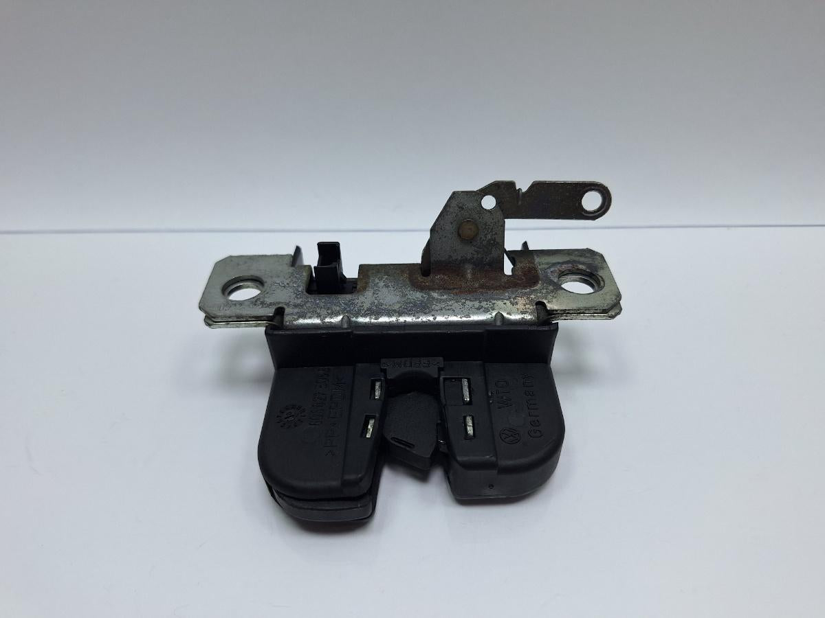 Broasca hayon/portbagaj VOLKSWAGEN POLO 9N_ 2001 - 2012 1.4 TDI AMF, BAY 6Q6827505B