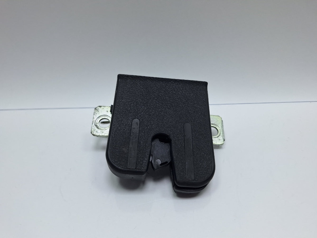 Broasca hayon/portbagaj VOLKSWAGEN POLO 9N_ 2001 - 2012 1.4 TDI AMF, BAY 6Q6827505B