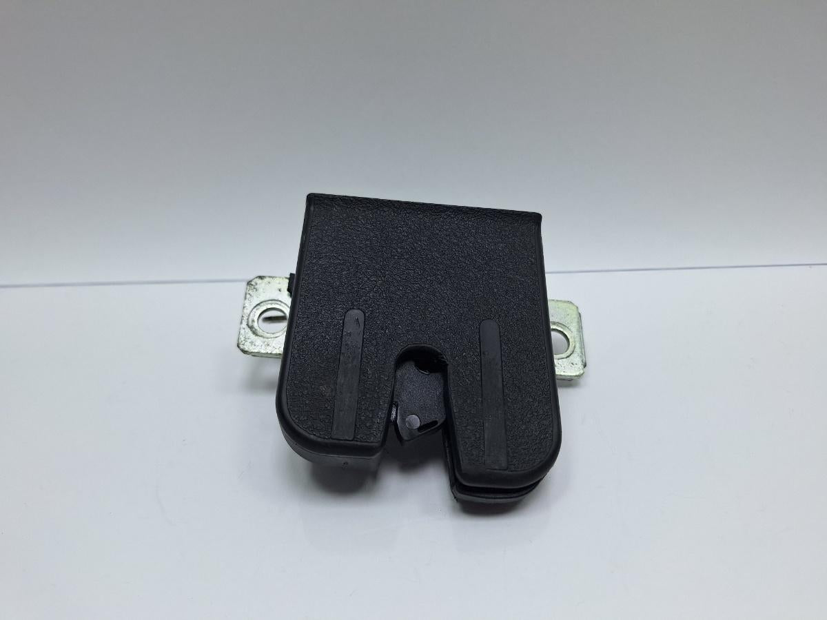 Broasca hayon/portbagaj VOLKSWAGEN POLO 9N_ 2001 - 2012 1.4 TDI AMF, BAY 6Q6827505B