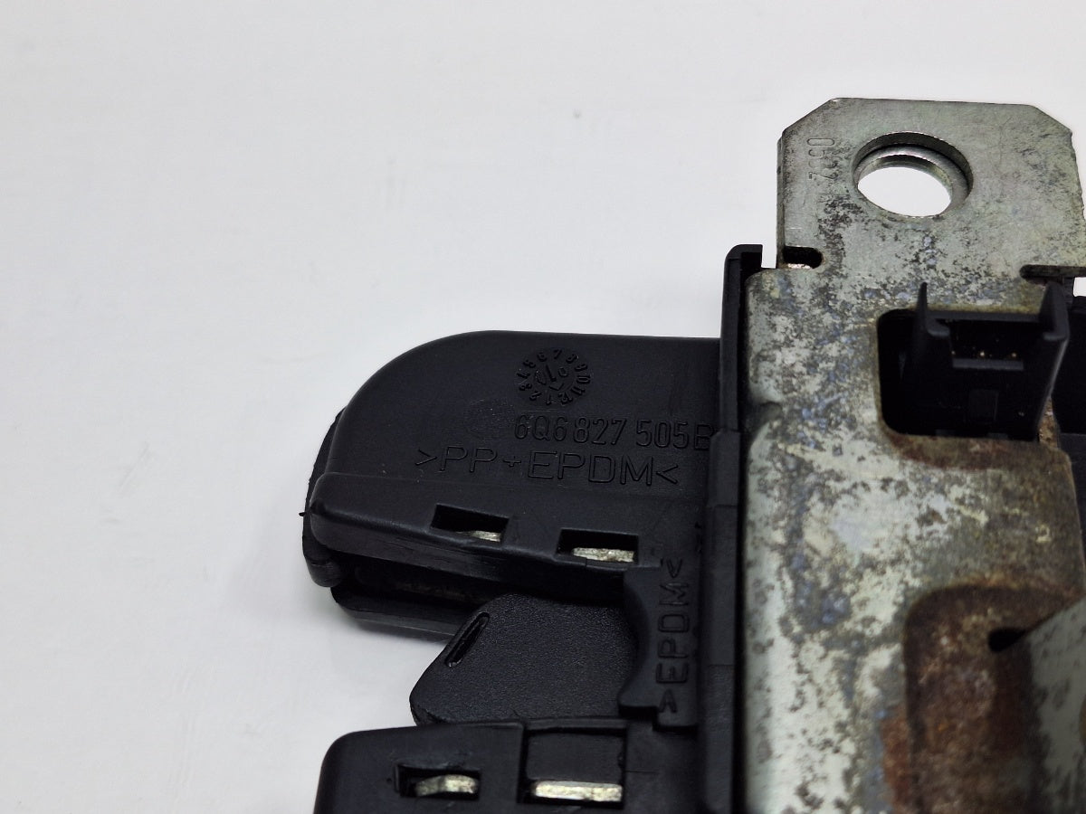 Broasca hayon/portbagaj VOLKSWAGEN POLO 9N_ 2001 - 2012 1.4 TDI AMF, BAY 6Q6827505B