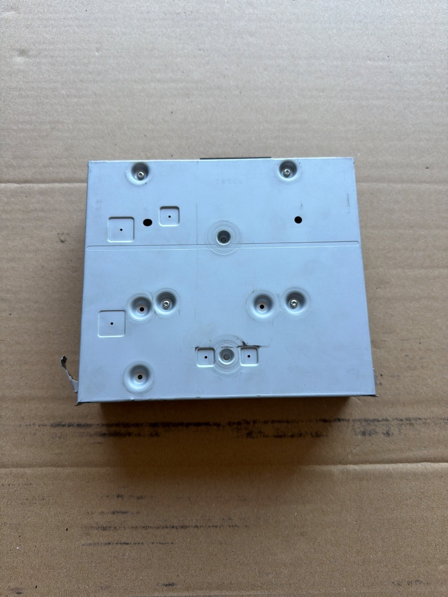 Amplificator de sunet AUDI A4 IV Avant 8K5, B8 2007 - 2015 2.0 TDI CAGA, CJCA, CMEA, CMFA 4F0035056B