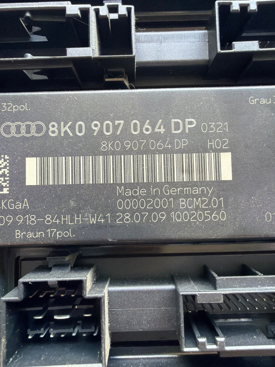 Modul de confort AUDI A4 IV Avant 8K5, B8 2007 - 2015 2.0 TDI CAGA, CJCA, CMEA, CMFA 8K0907064DP