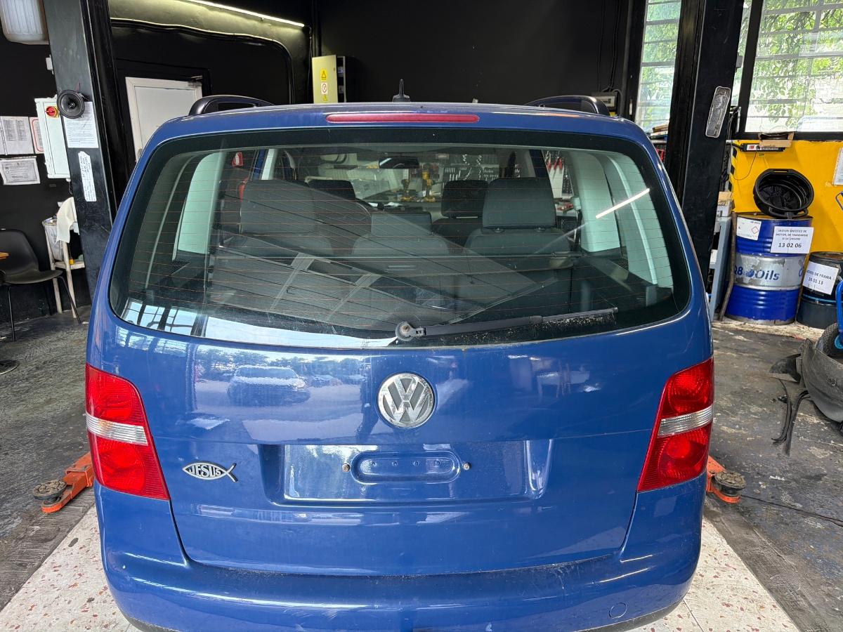 Haion portbagaj cu luneta dezechipat VOLKSWAGEN TOURAN 1T1, 1T2 2003 - 2010 , albastru LL5M