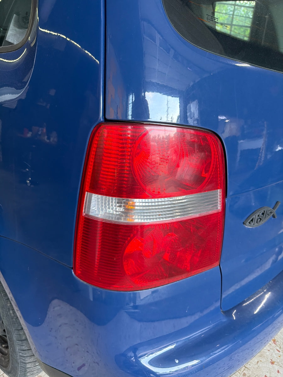 Lampa spate / Stop stanga VOLKSWAGEN TOURAN 1T1, 1T2 2003 - 2010 2.0 TDI 16V BKD