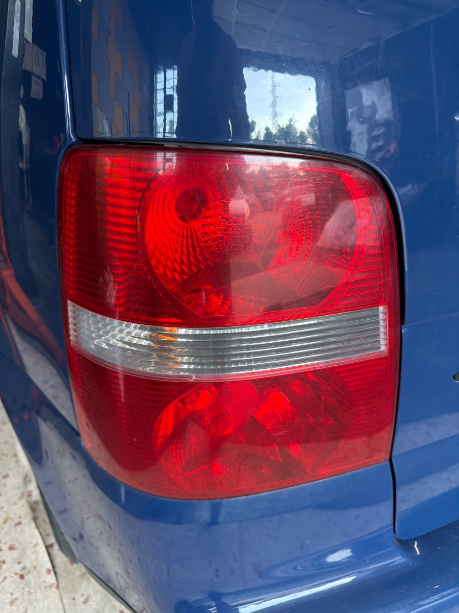 Lampa spate / Stop stanga VOLKSWAGEN TOURAN 1T1, 1T2 2003 - 2010 2.0 TDI 16V BKD