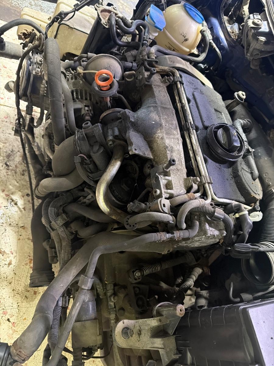 Motor complet fara anexe VOLKSWAGEN TOURAN 1T1, 1T2 2003 - 2010 2.0 TDI 16V BKD
