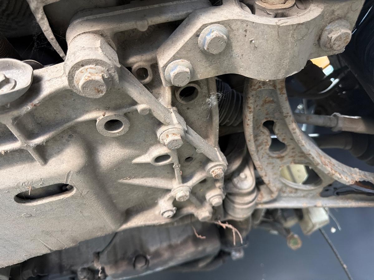 Punte fata completa VOLKSWAGEN TOURAN 1T1, 1T2 2003 - 2010 2.0 TDI 16V BKD