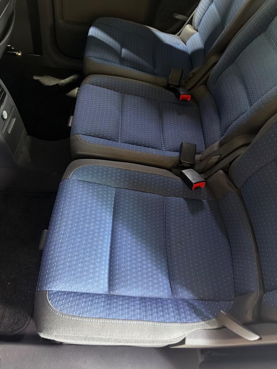 Al doilea rand de scaune VOLKSWAGEN TOURAN 1T1, 1T2 2003 - 2010 2.0 TDI 16V BKD