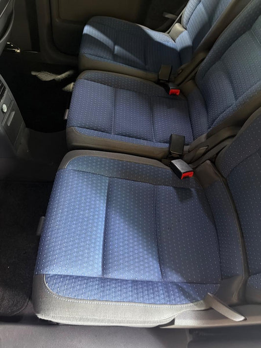 Al doilea rand de scaune VOLKSWAGEN TOURAN 1T1, 1T2 2003 - 2010 2.0 TDI 16V BKD