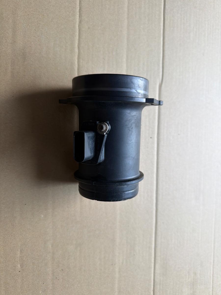Debitmetru VOLKSWAGEN TOUAREG 7LA, 7L6, 7L7 2002 - 2013 3.0 V6 TDI BKS, CATA 059906461K