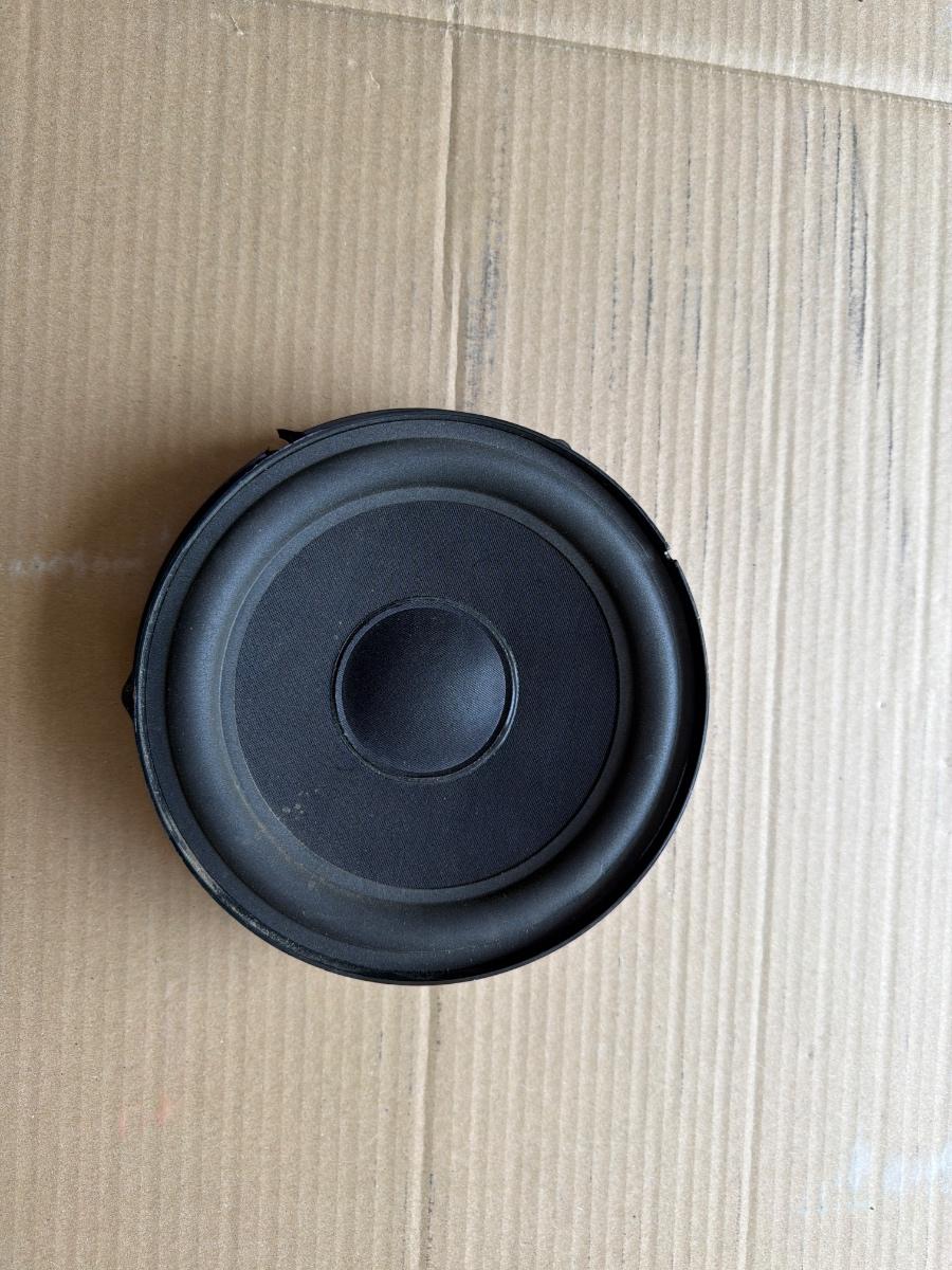 Difuzor portiera fata VOLKSWAGEN TOUAREG 7LA, 7L6, 7L7 2002 - 2013 3.0 V6 TDI BKS, CATA 7E0035411A