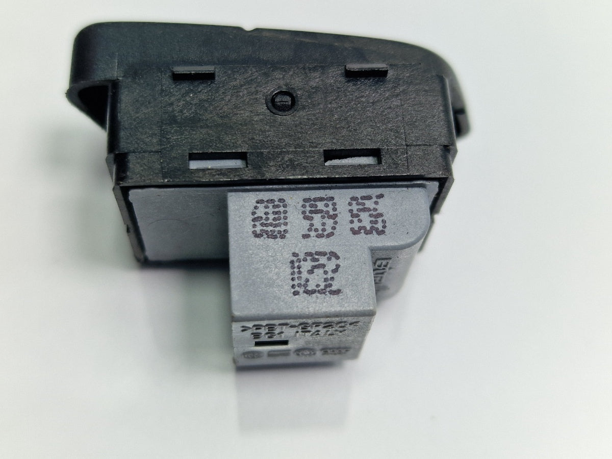 Buton geam electric VOLKSWAGEN POLO 9N_ 2001 - 2012 1.4 TDI AMF, BAY 6Q0959856