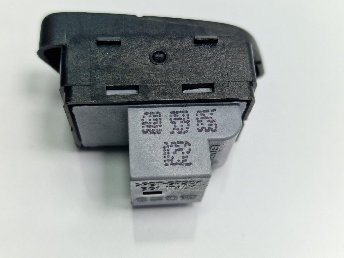 Buton geam electric VOLKSWAGEN POLO 9N_ 2001 - 2012 1.4 TDI AMF, BAY 6Q0959856