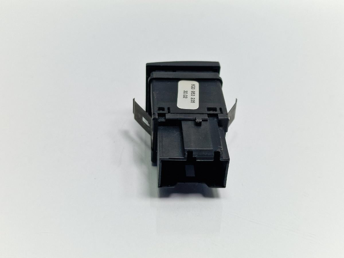 Buton avarii VOLKSWAGEN POLO 9N_ 2001 - 2012 1.4 TDI AMF, BAY 6Q0953235
