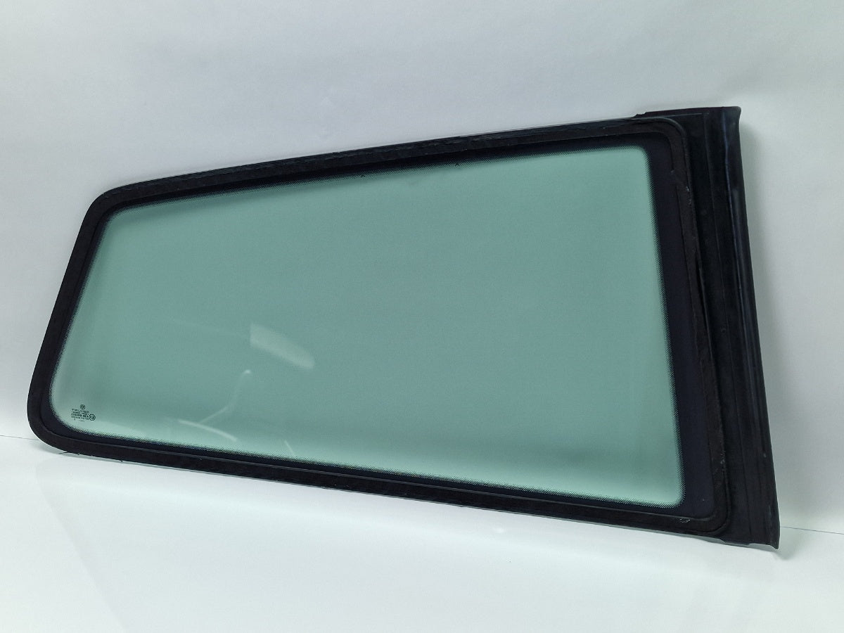 Geam fix stanga spate VOLKSWAGEN POLO 9N_ 2001 - 2012 1.4 TDI AMF, BAY 6Q3845041