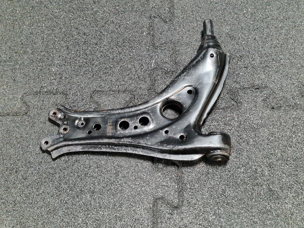 Brat suspensie roata fata VOLKSWAGEN POLO 9N_ 2001 - 2012 1.4 TDI AMF, BAY 6Q0407151