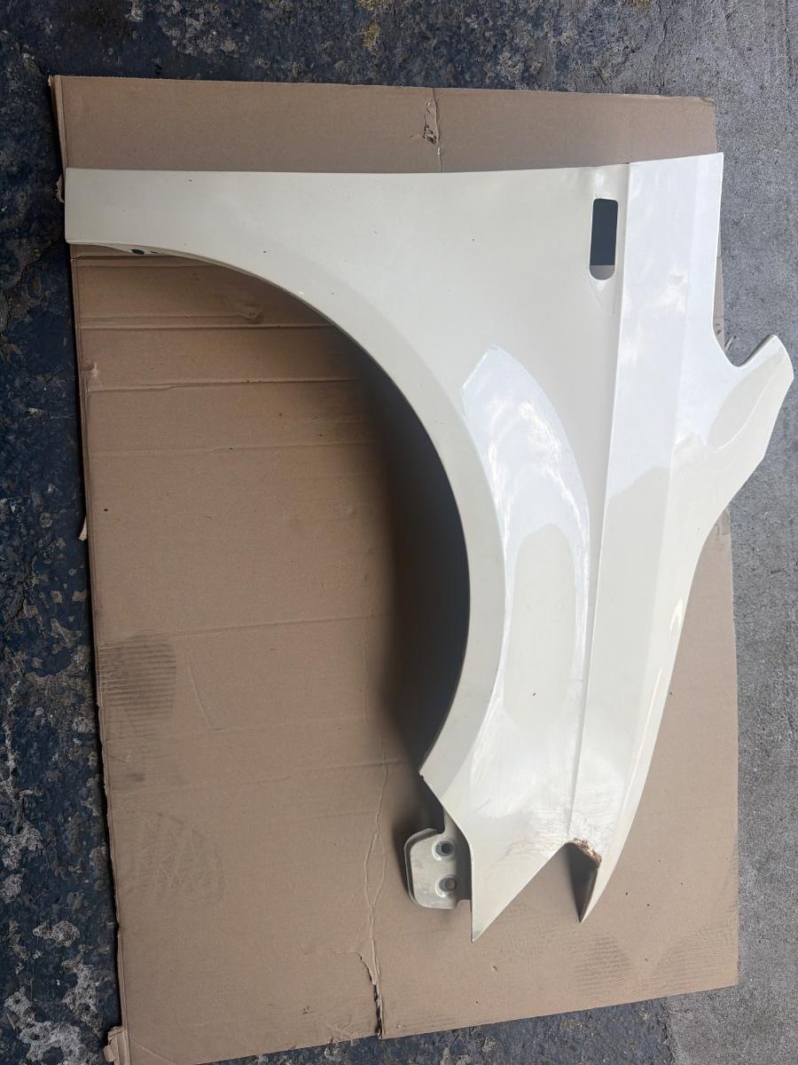 Aripa fata dreapta avariata - cu defecte VOLKSWAGEN CADDY IV Estate SAB, SAJ 2015 - 2019