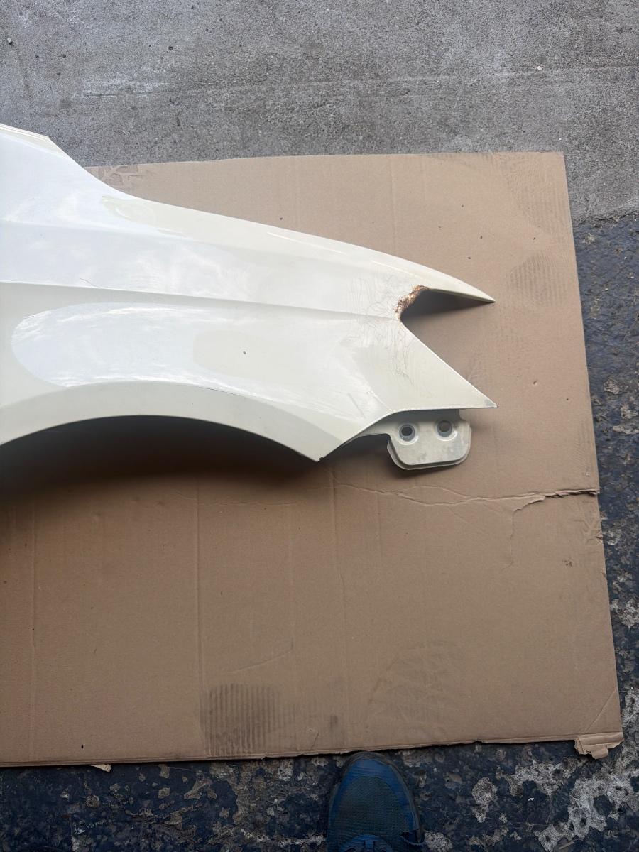 Aripa fata dreapta avariata - cu defecte VOLKSWAGEN CADDY IV Estate SAB, SAJ 2015 - 2019