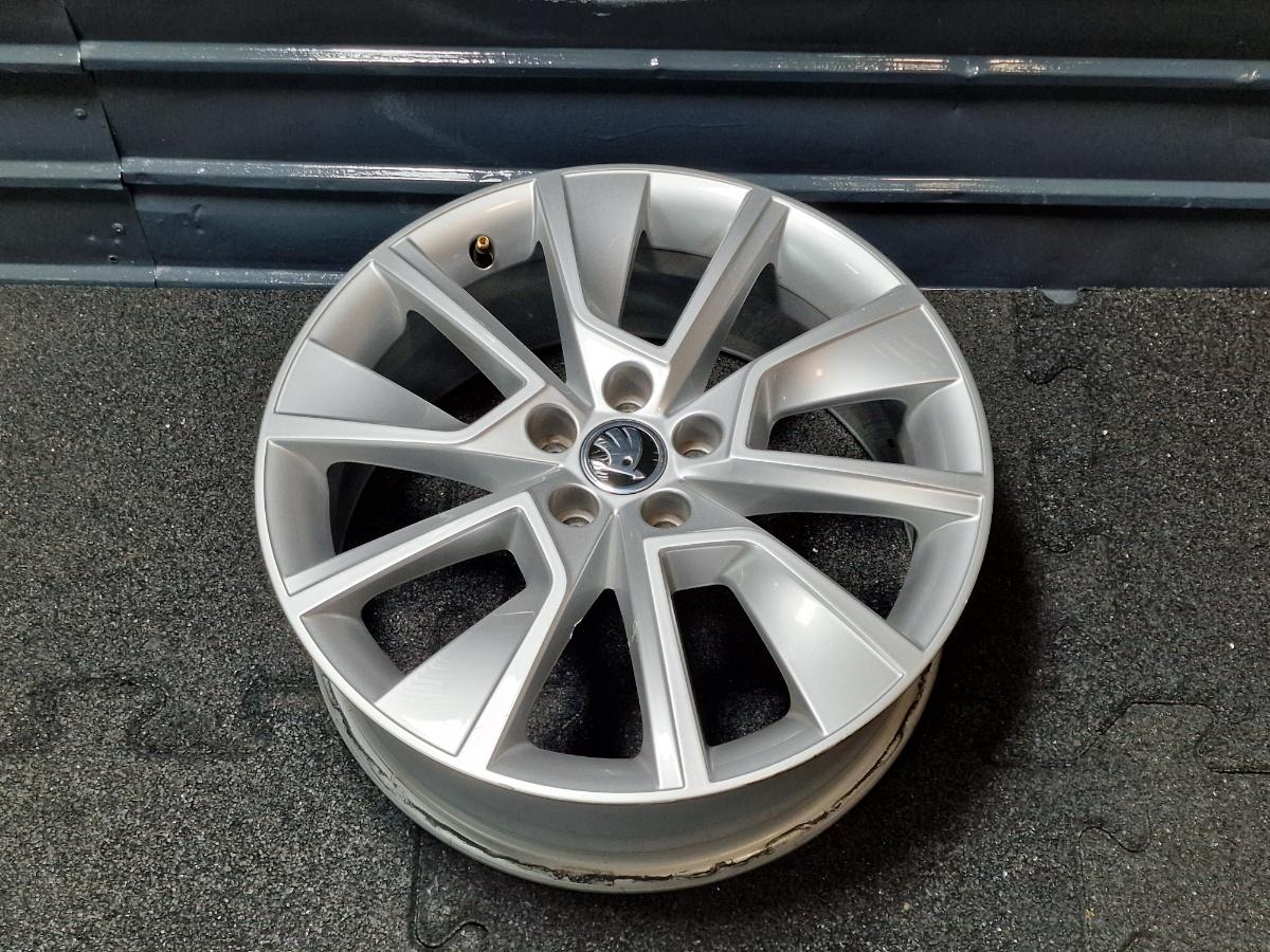 Jante din aliaj R17 SKODA KAMIQ [ 2018 -> ] 1.5 TSI ACT EVO DPCA 6.5Jx17H2 ET40 658601025C