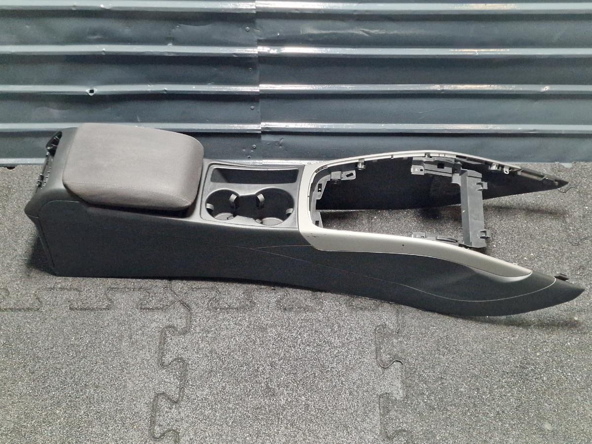 Cotiera AUDI A4 IV Avant 8K5, B8 2007 - 2015 2.0 TDI CAGA, CJCA, CMEA, CMFA 8K0864981F