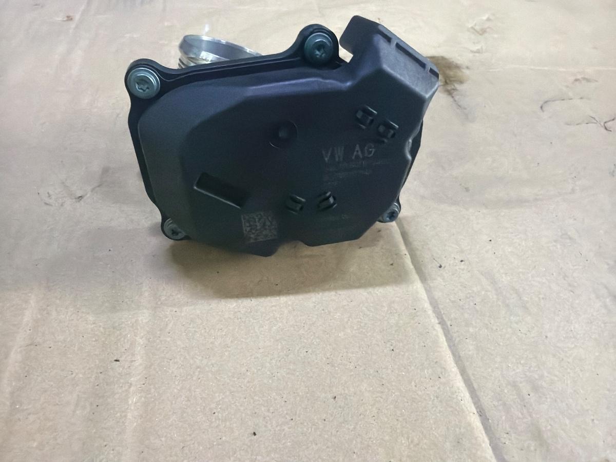 Supapa EGR clapeta AUDI A6 IV Avant 4G5, C7, 4GD 2011 - 2018 2.0 TDI CSUD, DDCB 04L131501B