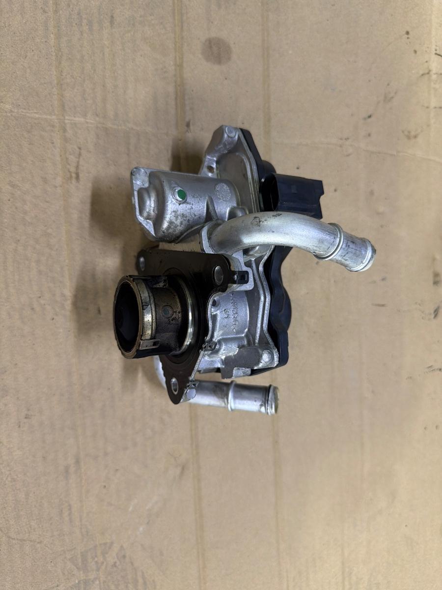 Supapa EGR AUDI A6 IV Avant 4G5, C7, 4GD 2011 - 2018 2.0 TDI CSUD, DDCB 04L131501S