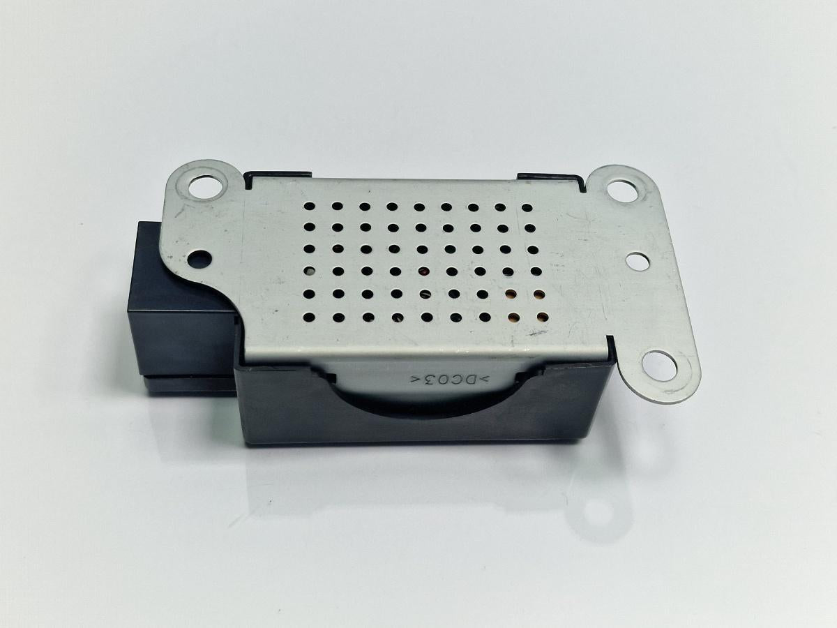 Amplificator antena VOLKSWAGEN TIGUAN 5N_ 2007 -> 2.0 TDI CBAB, CFFB 5N0035570A