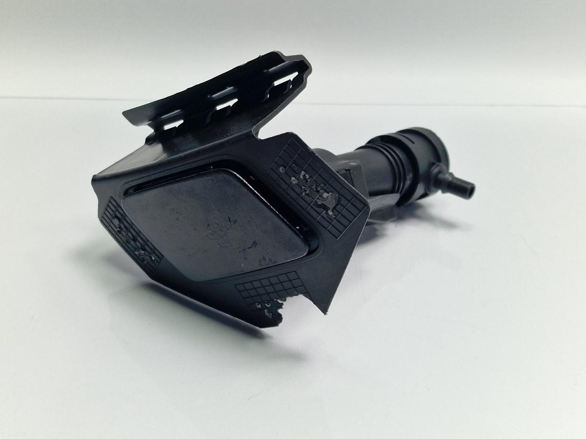 Duza spalator far dreapta VOLKSWAGEN TIGUAN 5N_ 2007 -> negru LC9X 5N0955104A