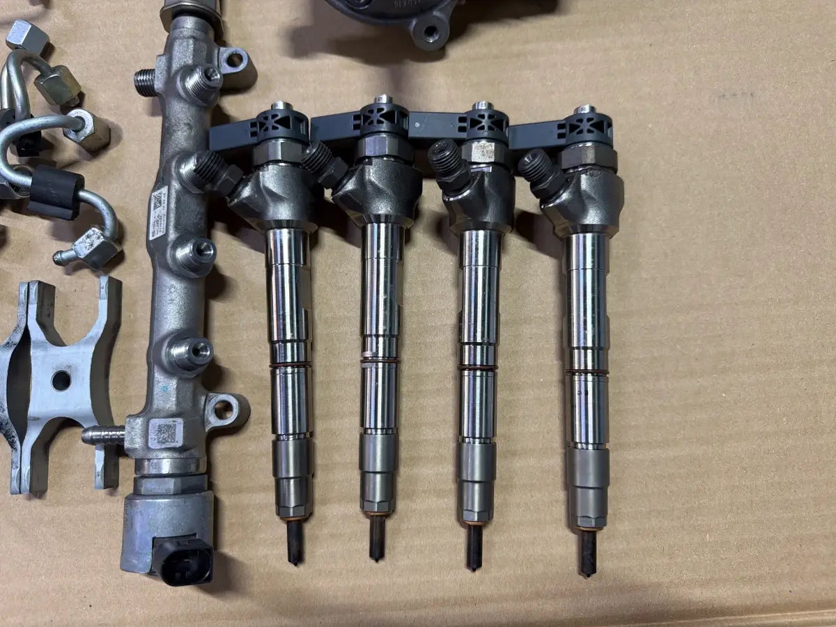 Set sistem de injectie combustibil AUDI A6 IV Avant 4G5, C7, 4GD 2011 - 2018 2.0 TDI CSUD, DDCB 04L130755E 04L130277AC