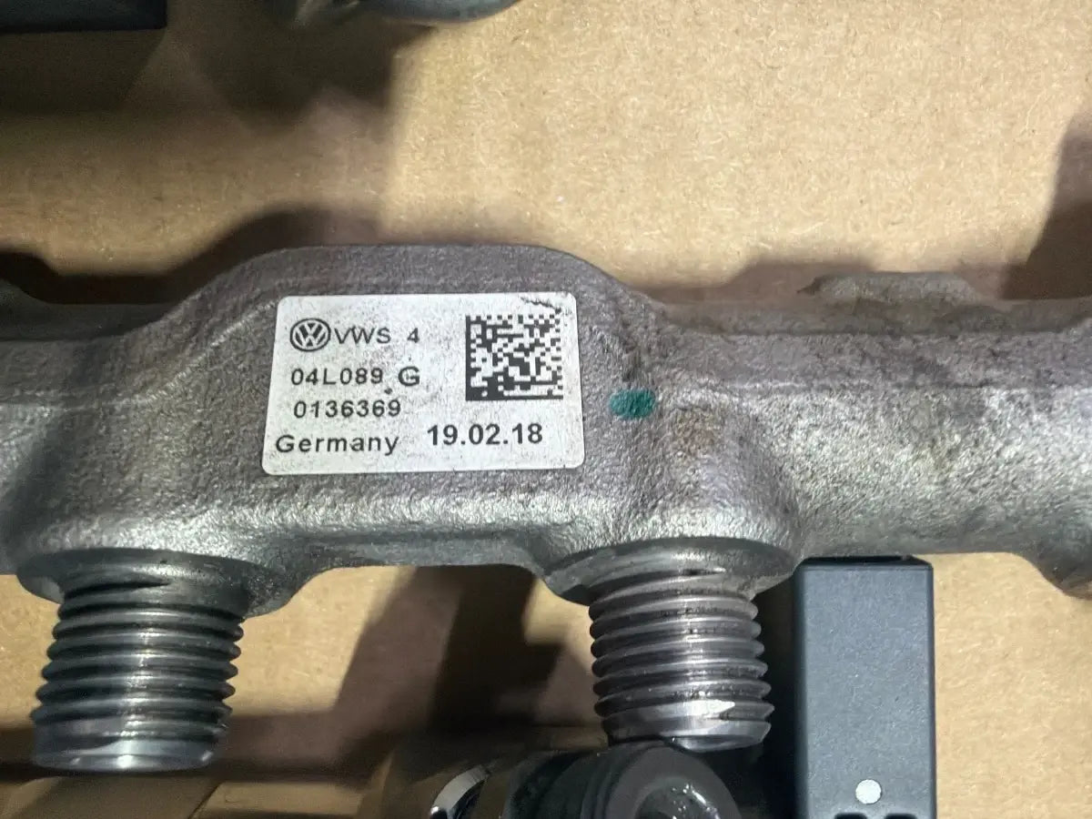 Set sistem de injectie combustibil AUDI A6 IV Avant 4G5, C7, 4GD 2011 - 2018 2.0 TDI CSUD, DDCB 04L130755E 04L130277AC
