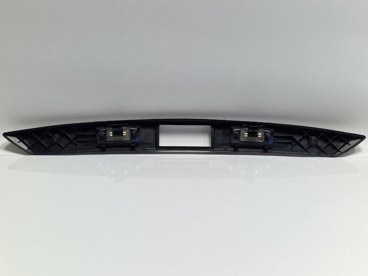 Lampi numar de inmatriculare VOLKSWAGEN TIGUAN 5N_ 2007 -> 2.0 TDI CBAB, CFFB 5N0827287A
