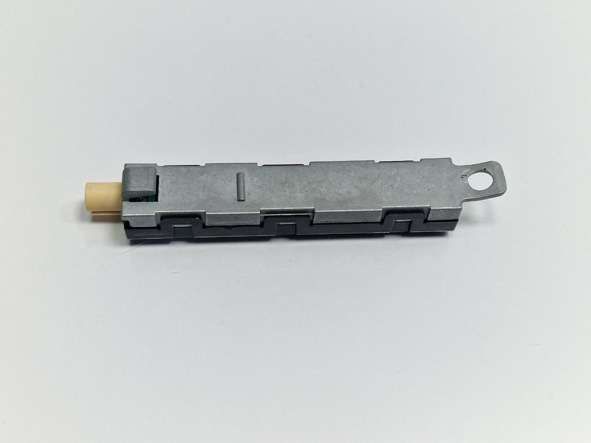 Amplificator antena VOLKSWAGEN TIGUAN 5N_ 2007 -> 2.0 TDI CBAB, CFFB 5N0035552K