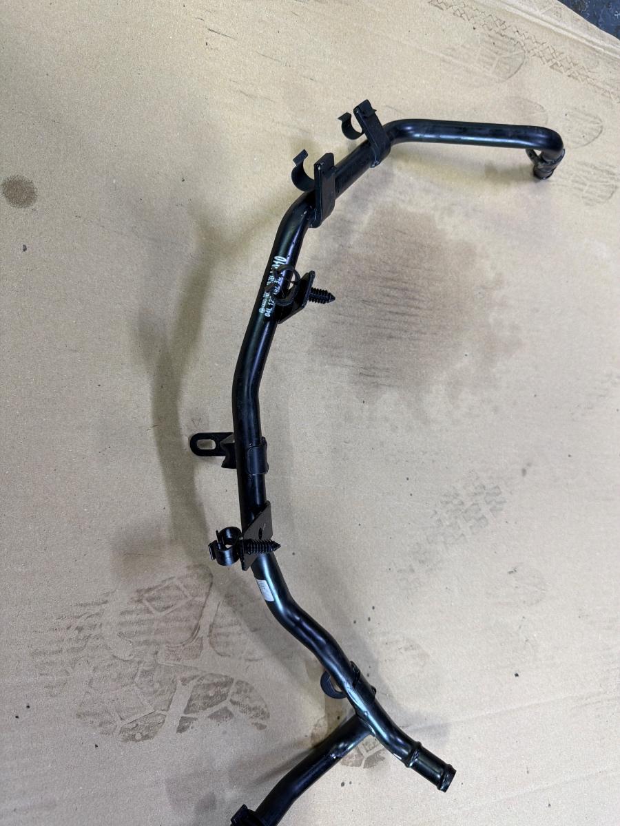 Conducta apa AUDI A6 IV Avant 4G5, C7, 4GD 2011 - 2018 2.0 TDI CSUD, DDCB 04L122157BB