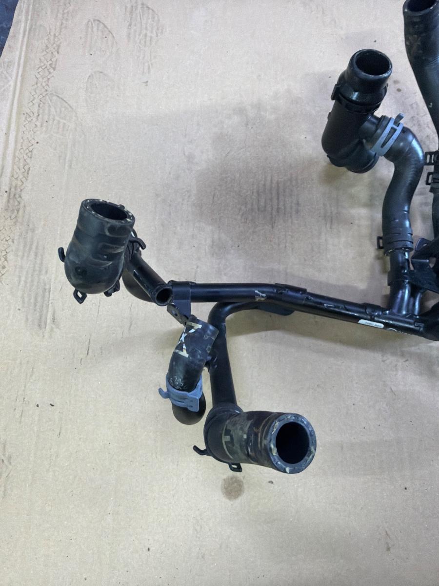 Set conducte apa AUDI A6 IV Avant 4G5, C7, 4GD 2011 - 2018 2.0 TDI CSUD, DDCB 04L122157BQ