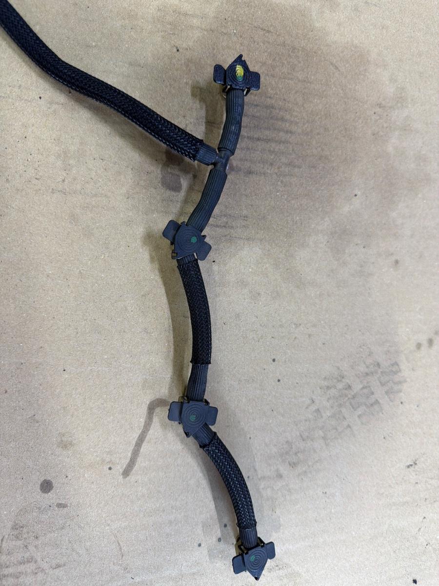 Furtun retur combustibil AUDI A6 IV Avant 4G5, C7, 4GD 2011 - 2018 2.0 TDI CSUD, DDCB 04L130235P