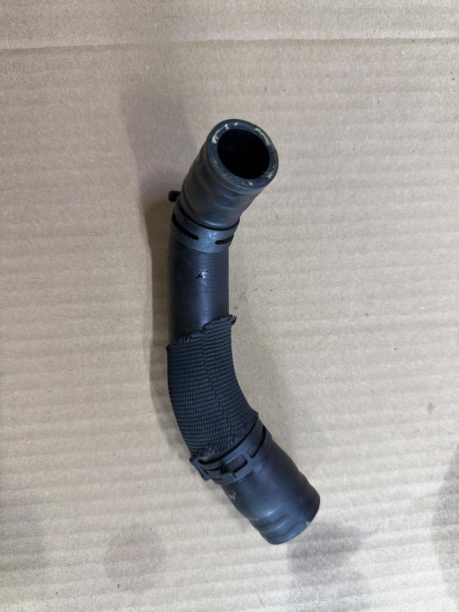 Furtun apa AUDI A6 IV Avant 4G5, C7, 4GD 2011 - 2018 2.0 TDI CSUD, DDCB 04L122157BE