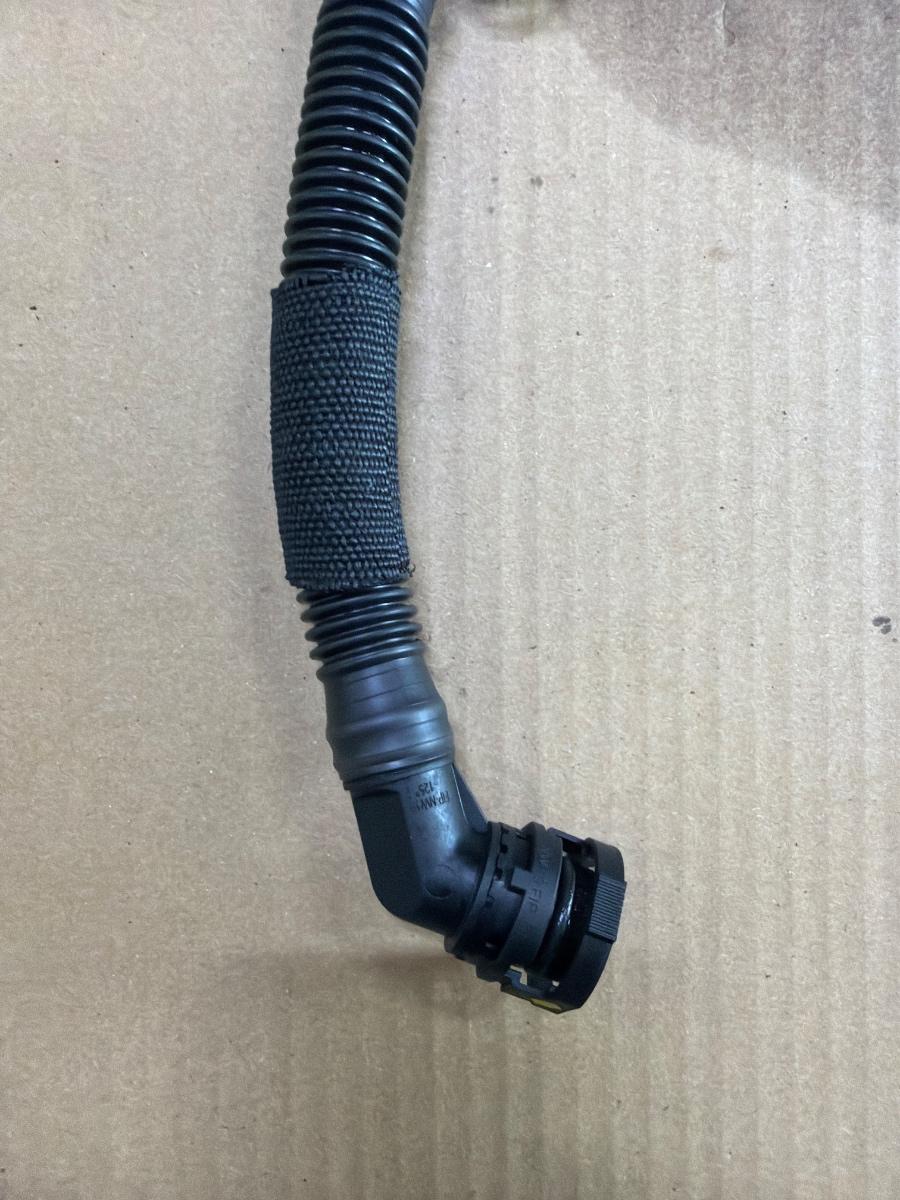 Conducta epurator AUDI A6 IV Avant 4G5, C7, 4GD 2011 - 2018 2.0 TDI CSUD, DDCB 04L103493F
