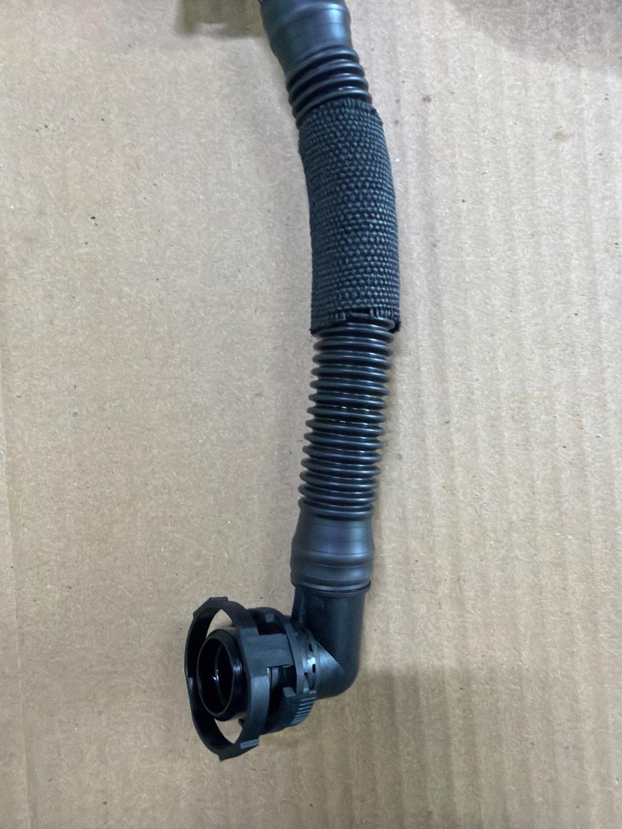 Conducta epurator AUDI A6 IV Avant 4G5, C7, 4GD 2011 - 2018 2.0 TDI CSUD, DDCB 04L103493F