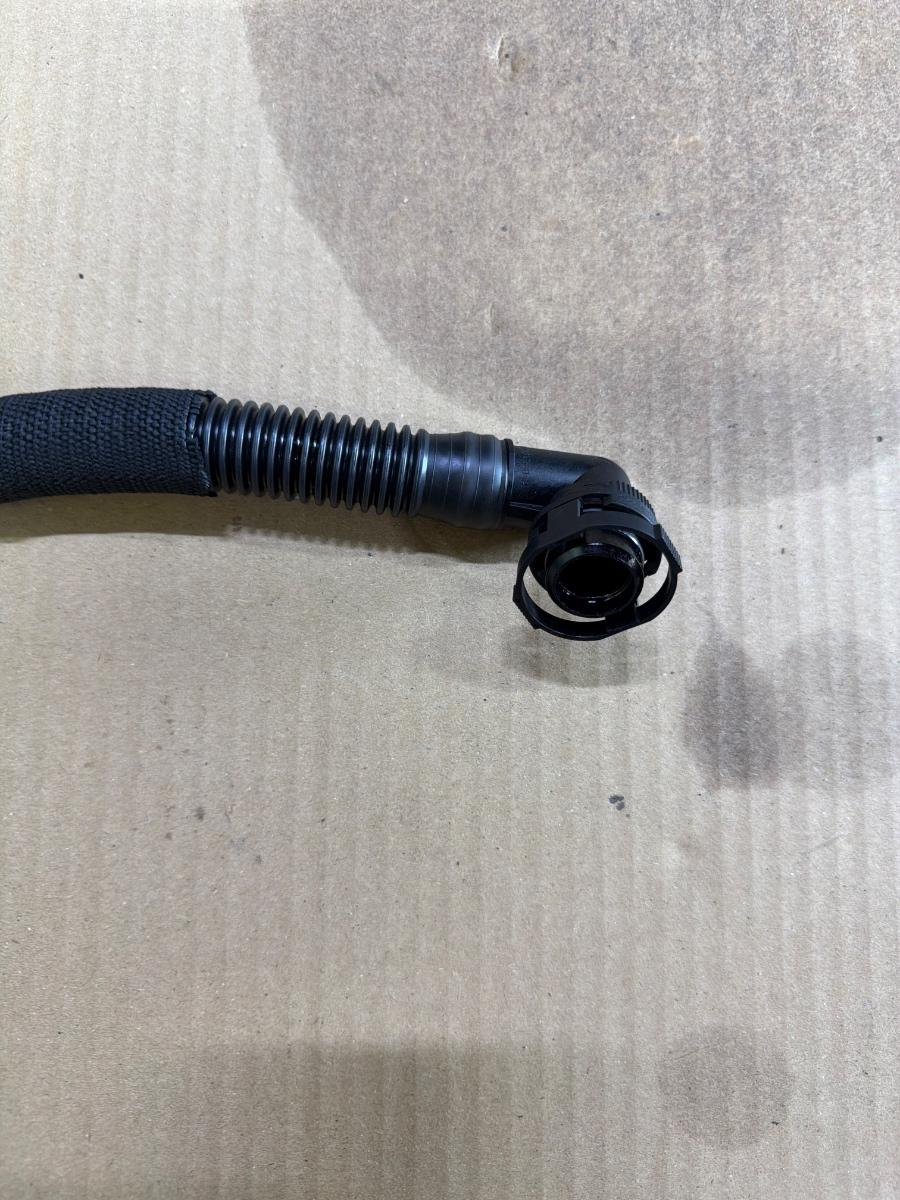 Conducta epurator AUDI A6 IV Avant 4G5, C7, 4GD 2011 - 2018 2.0 TDI CSUD, DDCB 04L103493F