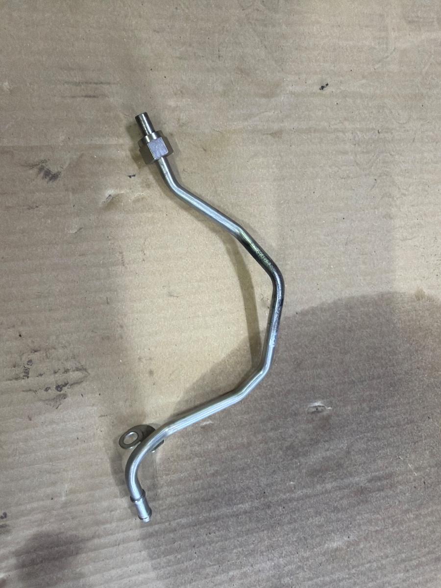 Conducta de la senzori presiune diferentiala AUDI A6 IV Avant 4G5, C7, 4GD 2011 - 2018 2.0 TDI CSUD, DDCB 04L131552BK
