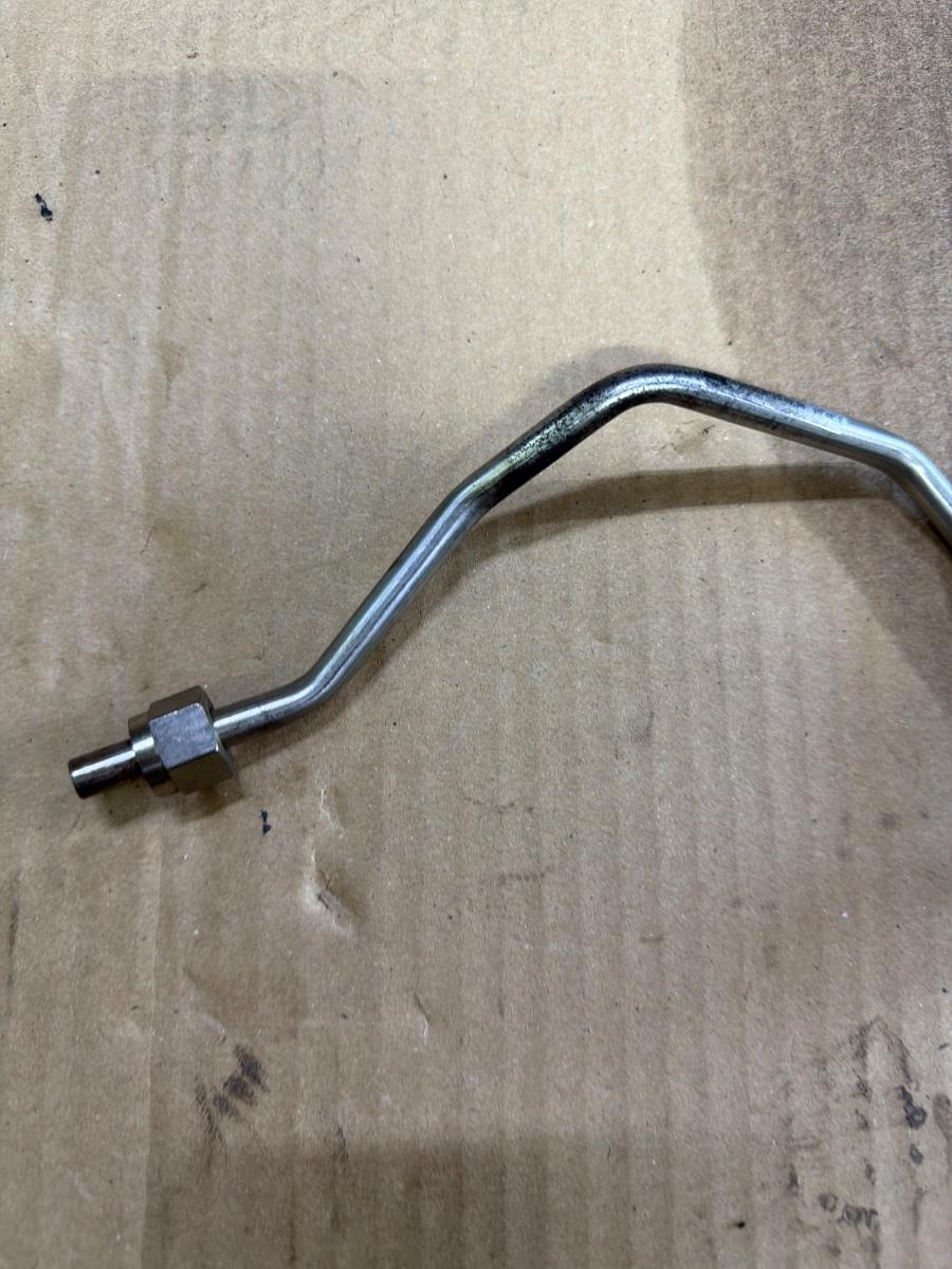 Conducta de la senzori presiune diferentiala AUDI A6 IV Avant 4G5, C7, 4GD 2011 - 2018 2.0 TDI CSUD, DDCB 04L131552BK
