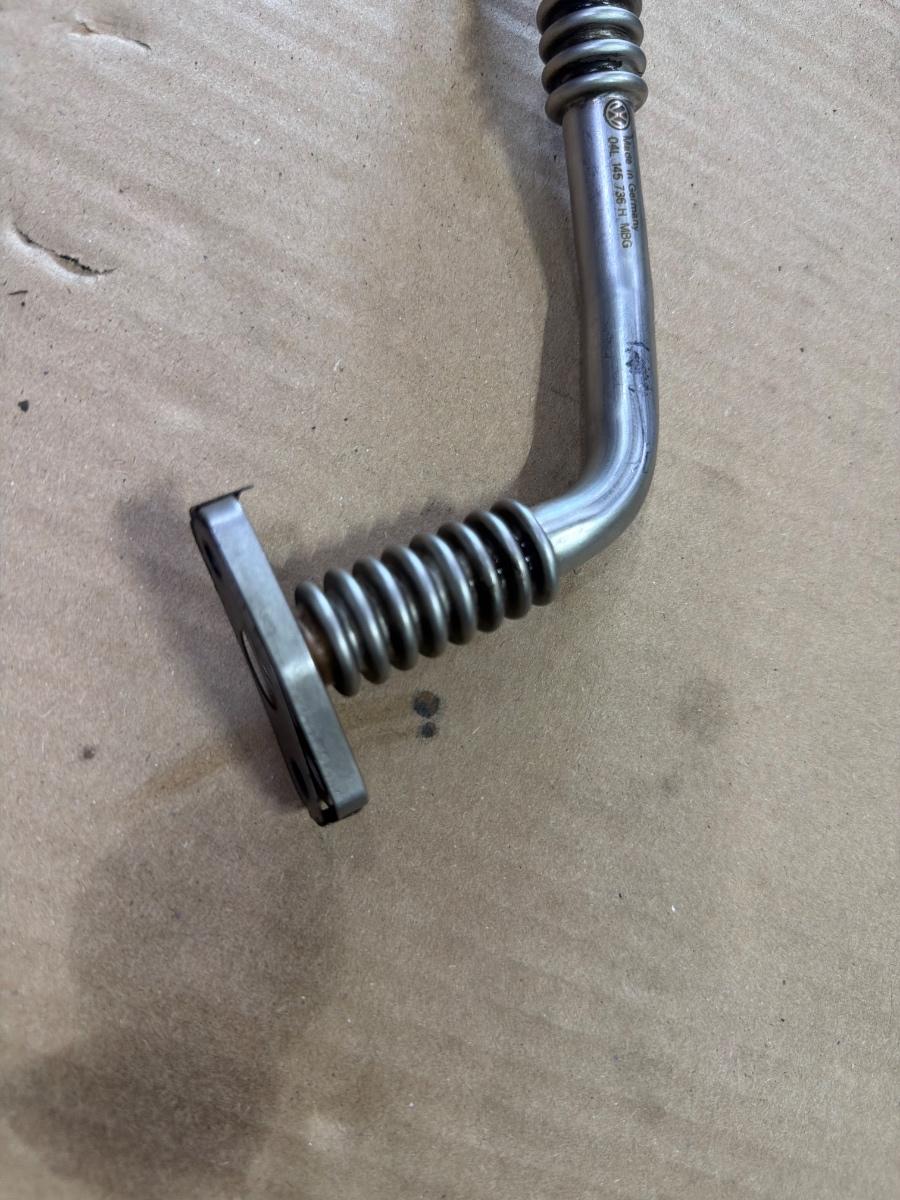 Conducta retur ulei turbo AUDI A6 IV Avant 4G5, C7, 4GD 2011 - 2018 2.0 TDI CSUD, DDCB 04L145736H