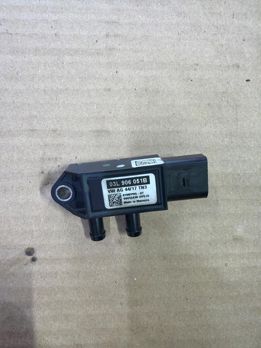 Senzor de presiune gaze de esapament AUDI A6 IV Avant 4G5, C7, 4GD 2011 - 2018 2.0 TDI CSUD, DDCB 03L906051B
