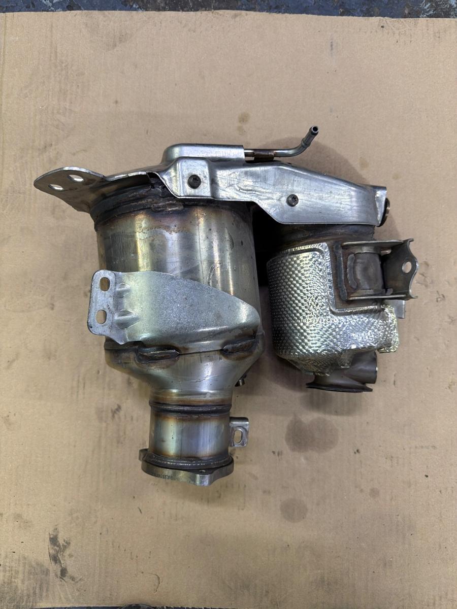 Filtru particule catalizator AUDI A6 IV Avant 4G5, C7, 4GD 2011 - 2018 2.0 TDI CSUD, DDCB 04L131670S 04L131765BP