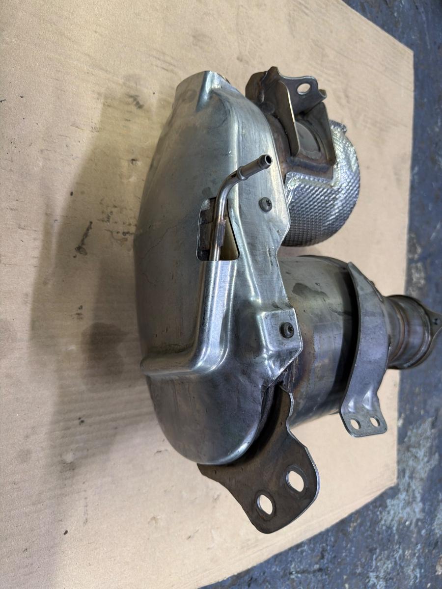 Filtru particule catalizator AUDI A6 IV Avant 4G5, C7, 4GD 2011 - 2018 2.0 TDI CSUD, DDCB 04L131670S 04L131765BP