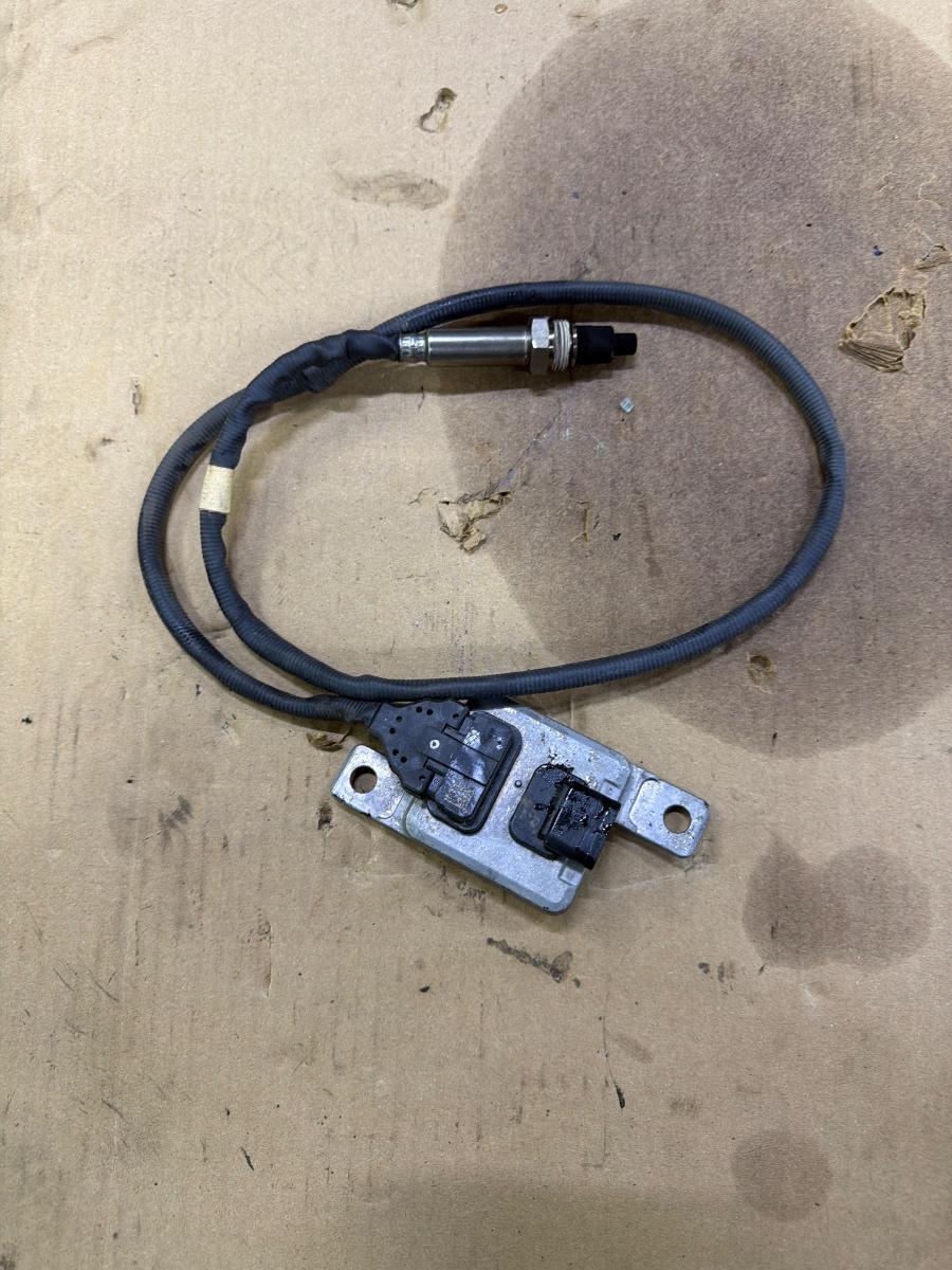 Senzor NOx AUDI A6 IV Avant 4G5, C7, 4GD 2011 - 2018 2.0 TDI CSUD, DDCB 8K0907807T