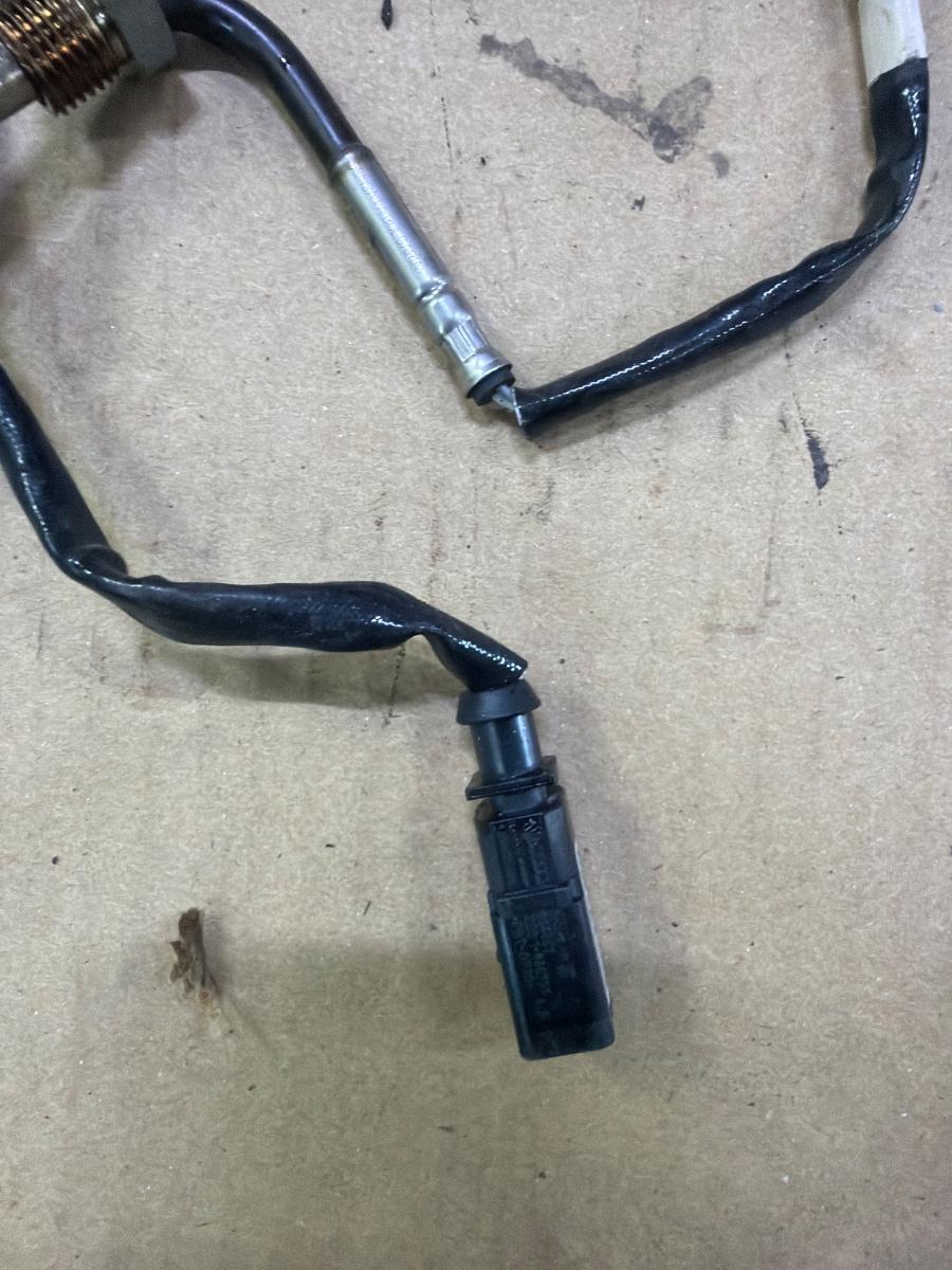 Senzor de temperatura gaze de esapament AUDI A6 IV Avant 4G5, C7, 4GD 2011 - 2018 2.0 TDI CSUD, DDCB 4G0906088AL